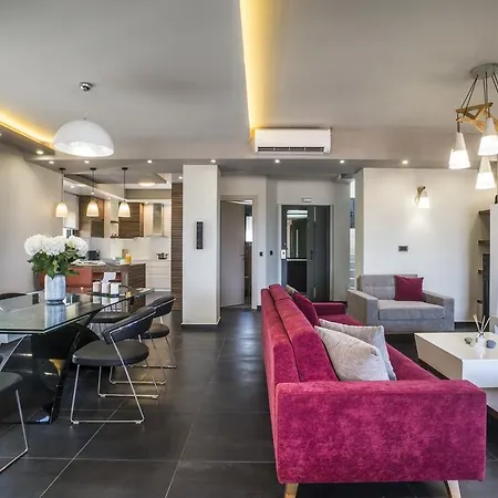 The Hill House Villa Kato Daratso