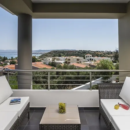 Villa The Hill House Kato Daratso